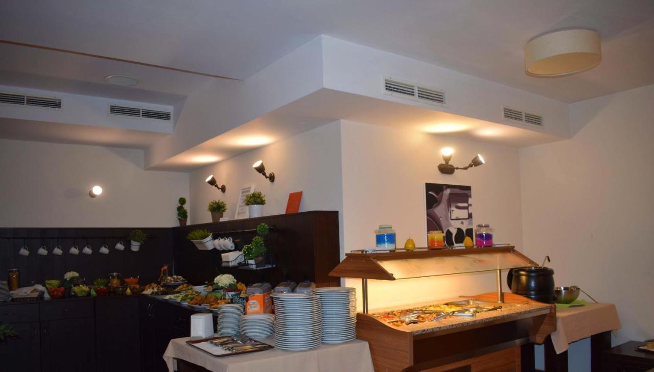 Hotel Par Avion Apriltsi  Luaran gambar